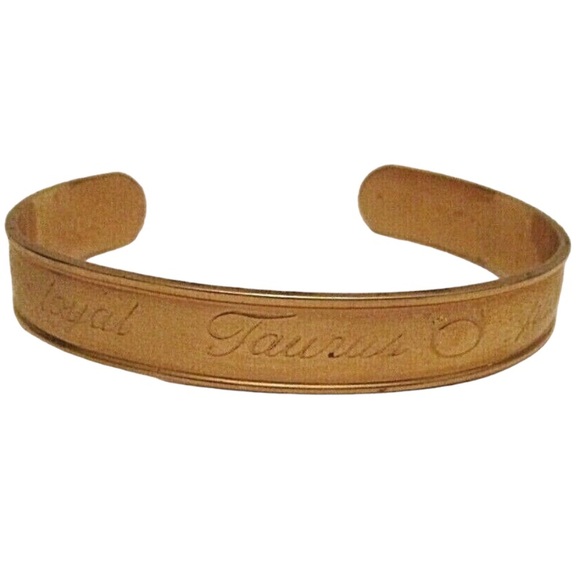 Vintage Cuff Bracelet Gold tone Avon Taurus Zodiacs size 3/8”X 5.5” - Picture 3 of 9